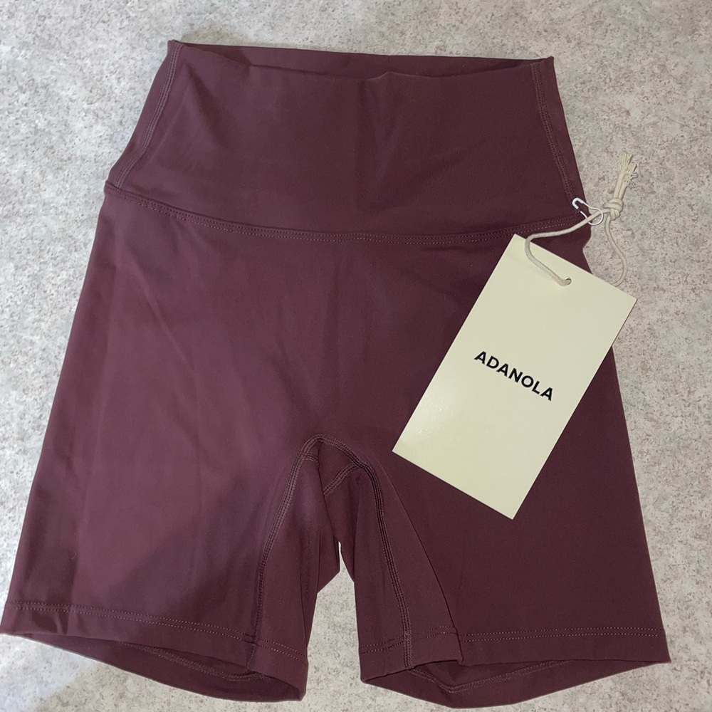 Adanola Crop Shorts in Burgundy